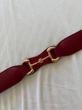 Women’s Gucci Red Leather Waist Belt with Horsebit Gold Buckle size 80